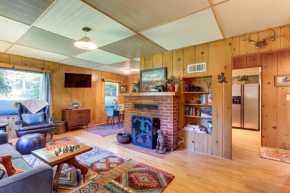 Vintage Cottage by Leaburg Canal with Large Yard!